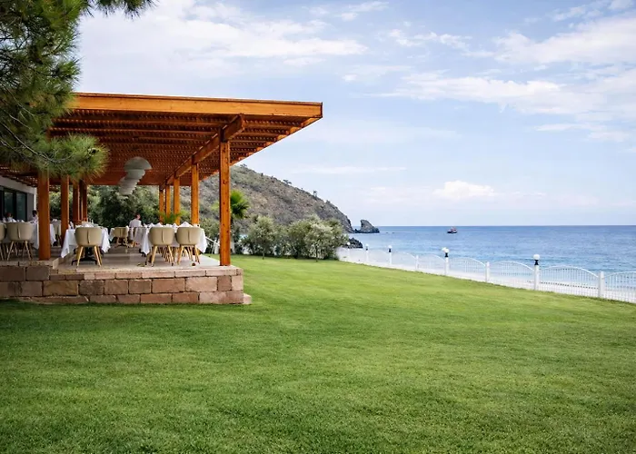 Rai Foresta Tekirova & فندق